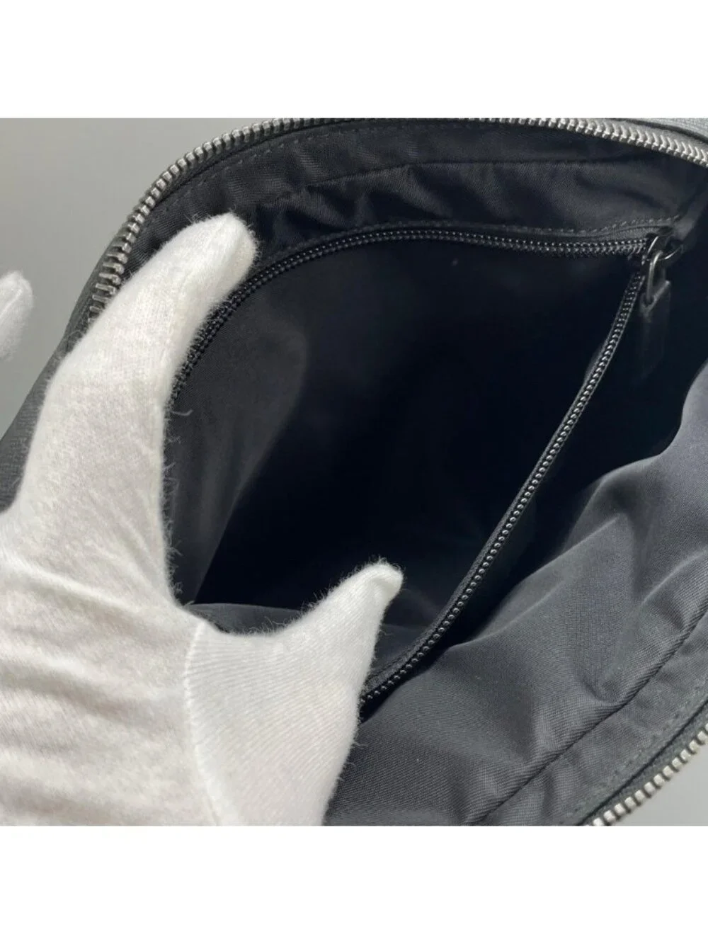 Gucci Clutch GG Supreme Black Silver